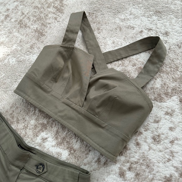 VAKKO green tank and pants set - Picture 2 of 10